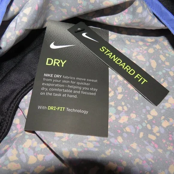 Nike Standard Fit Shorts  Size XL  NWT - Picture 4 of 4